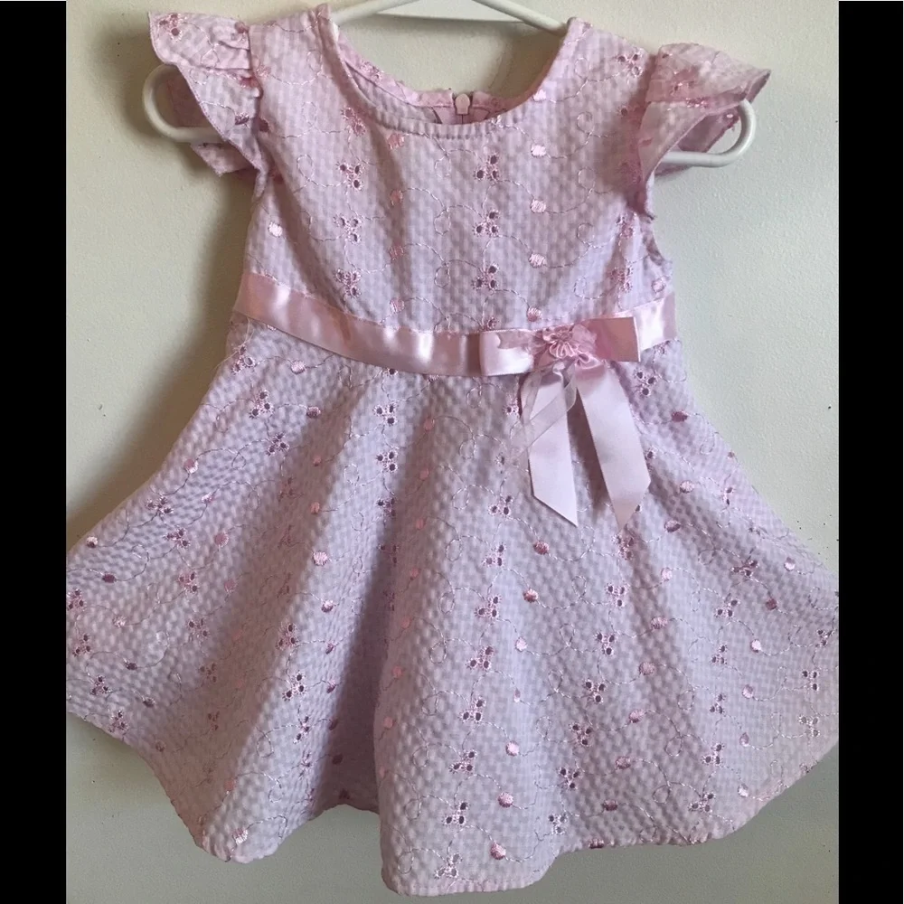 Rare Vintage 1980’s Pink Eyelet Bow Ruffle Dress